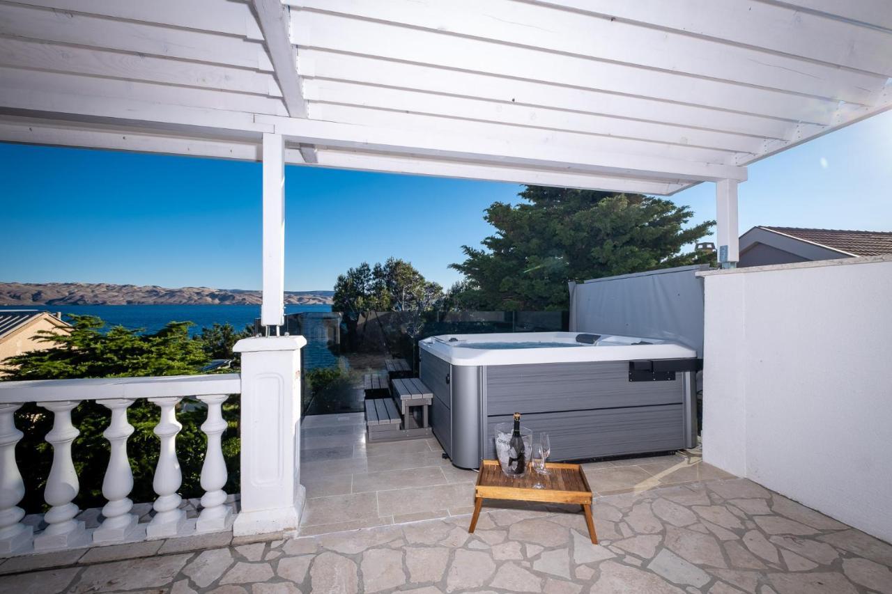 House Petra On The Beach-Sea Cesarica Exterior photo